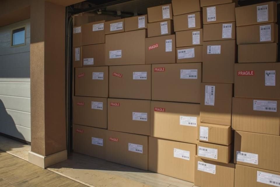 ¡Golpe al bolsillo! Suben a 33% impuestos para compras por paquetería desde el extranjero