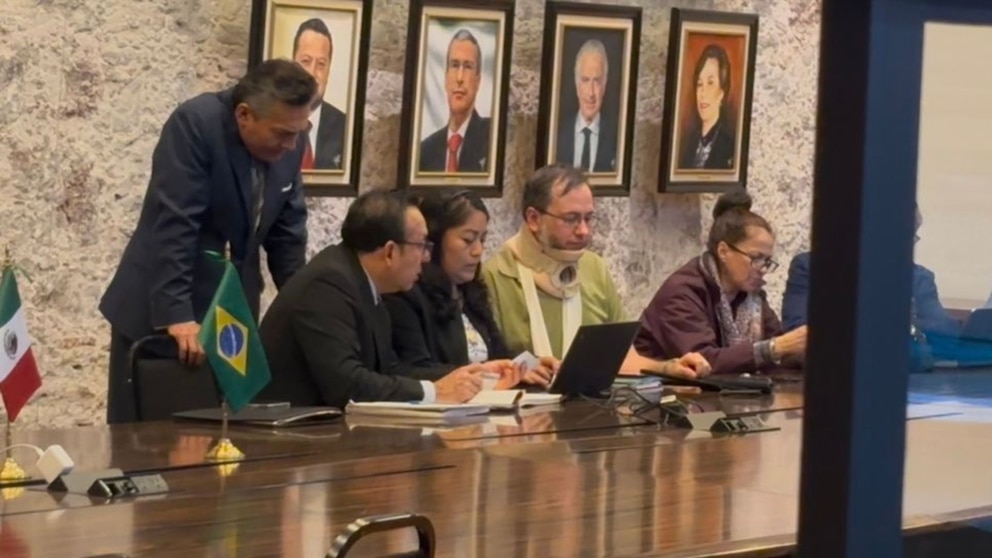 “Justicia a domicilio”: critican visita del MP al Senado para tomar denuncia de Noroña contra Alito Moreno