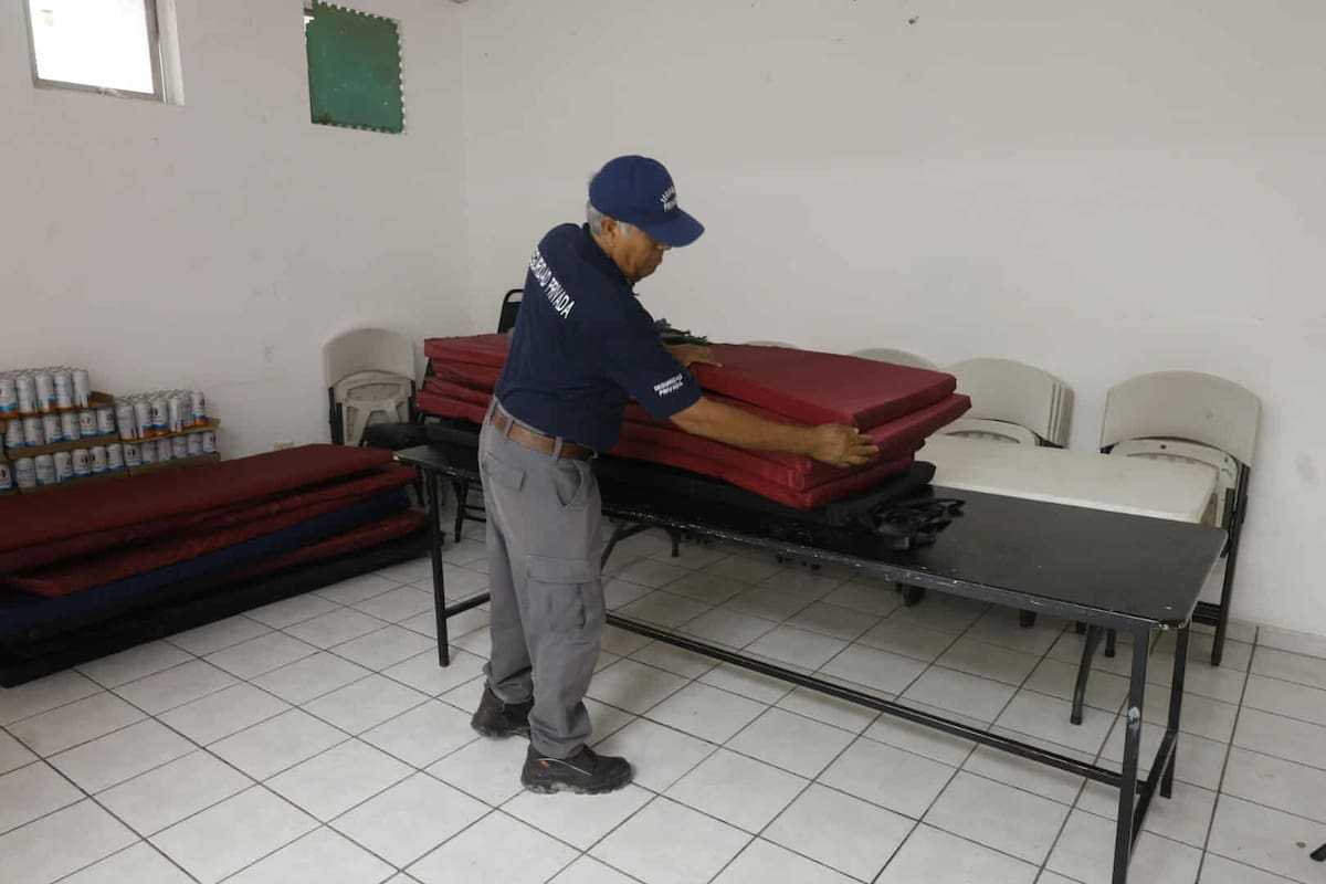 Huracán Lorena obliga a abrir refugios en Hermosillo