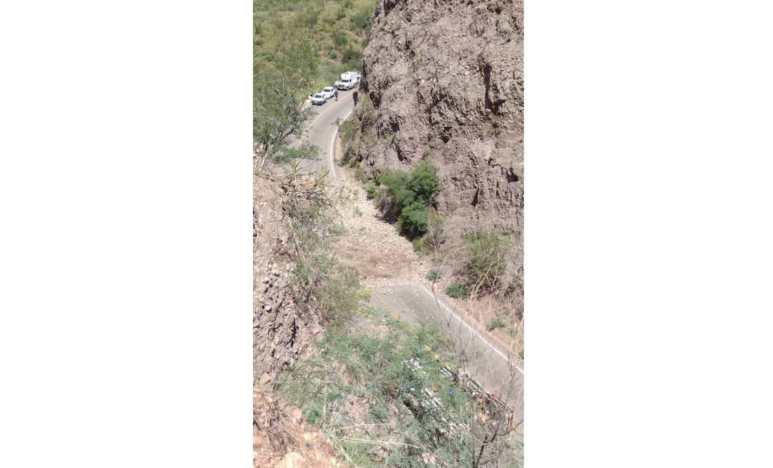 Desprendimiento de roca mata a mujer en Nogales; hay un desaparecido en la sierra