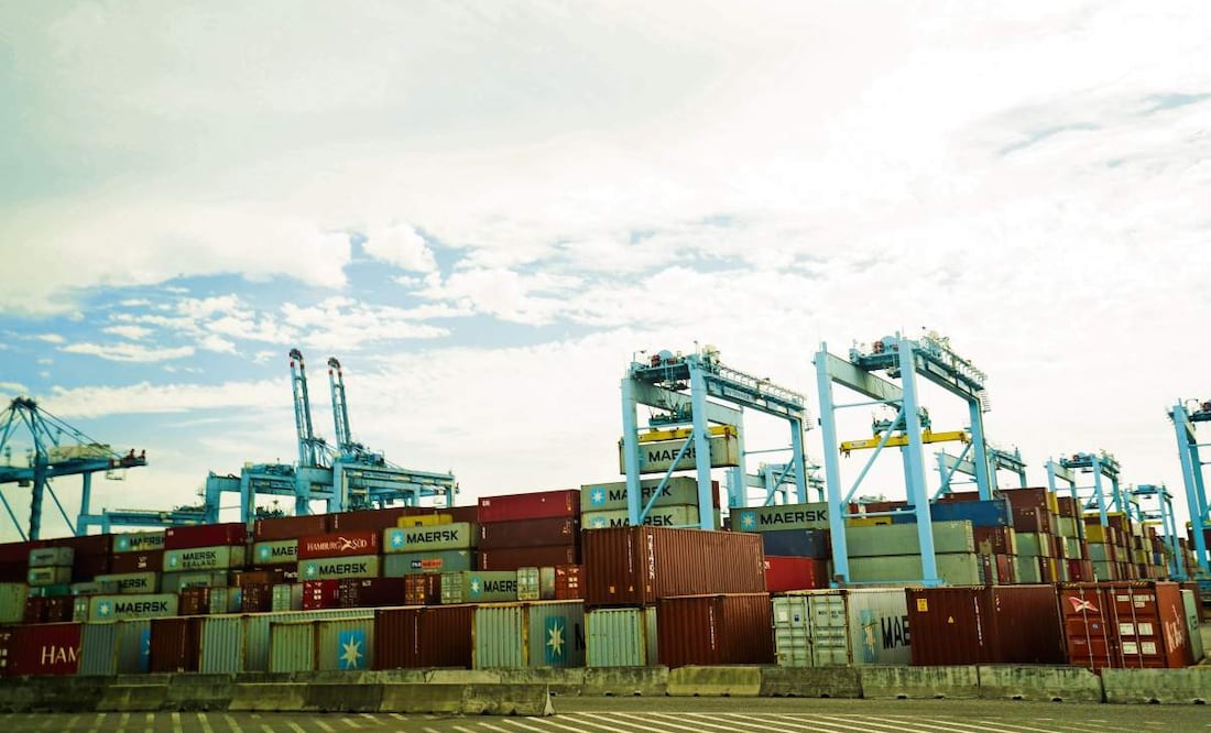 Funcionarios de Aduanas liberan mercancía ilegal con documentos falsos