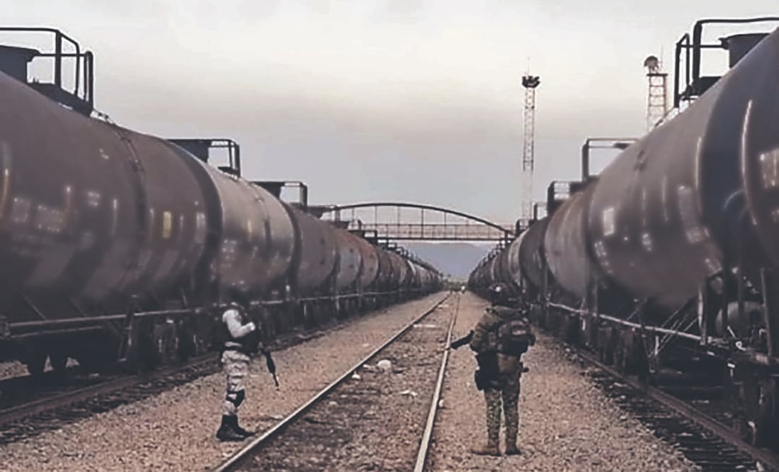 Sobrinos políticos de exsecretario de Marina, implicados en red de lavado por huachicol fiscal