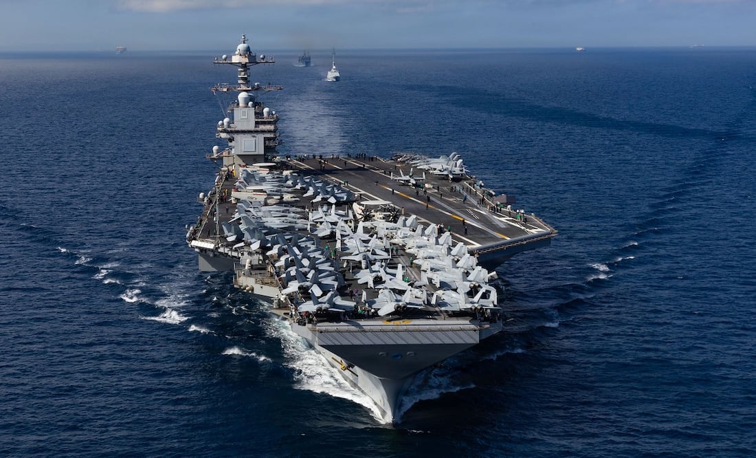 Estados Unidos lanza ofensiva naval con su mayor portaaviones