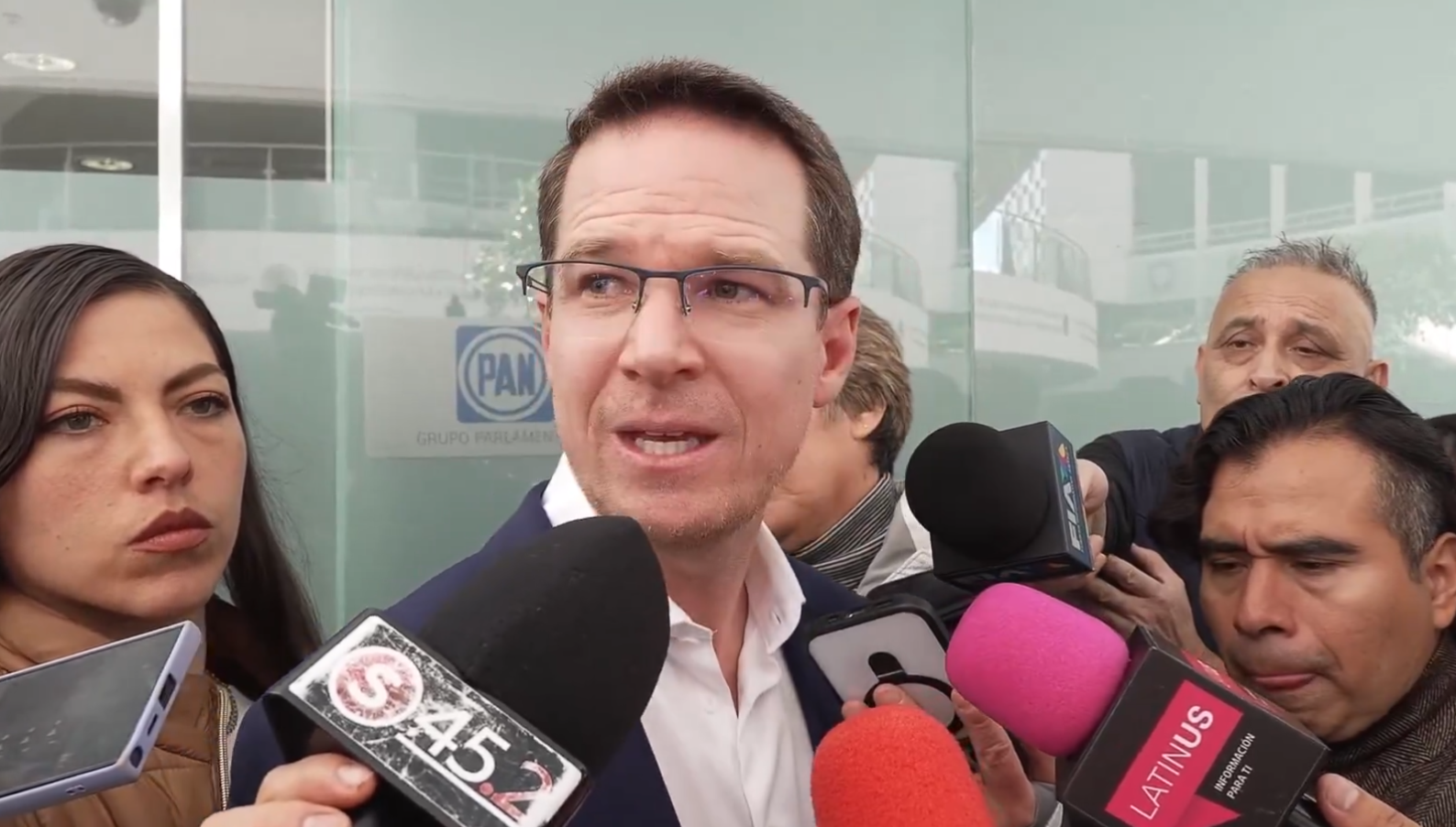 Ricardo Anaya acusa a Morena de planear relevo presidencial con el hijo de AMLO