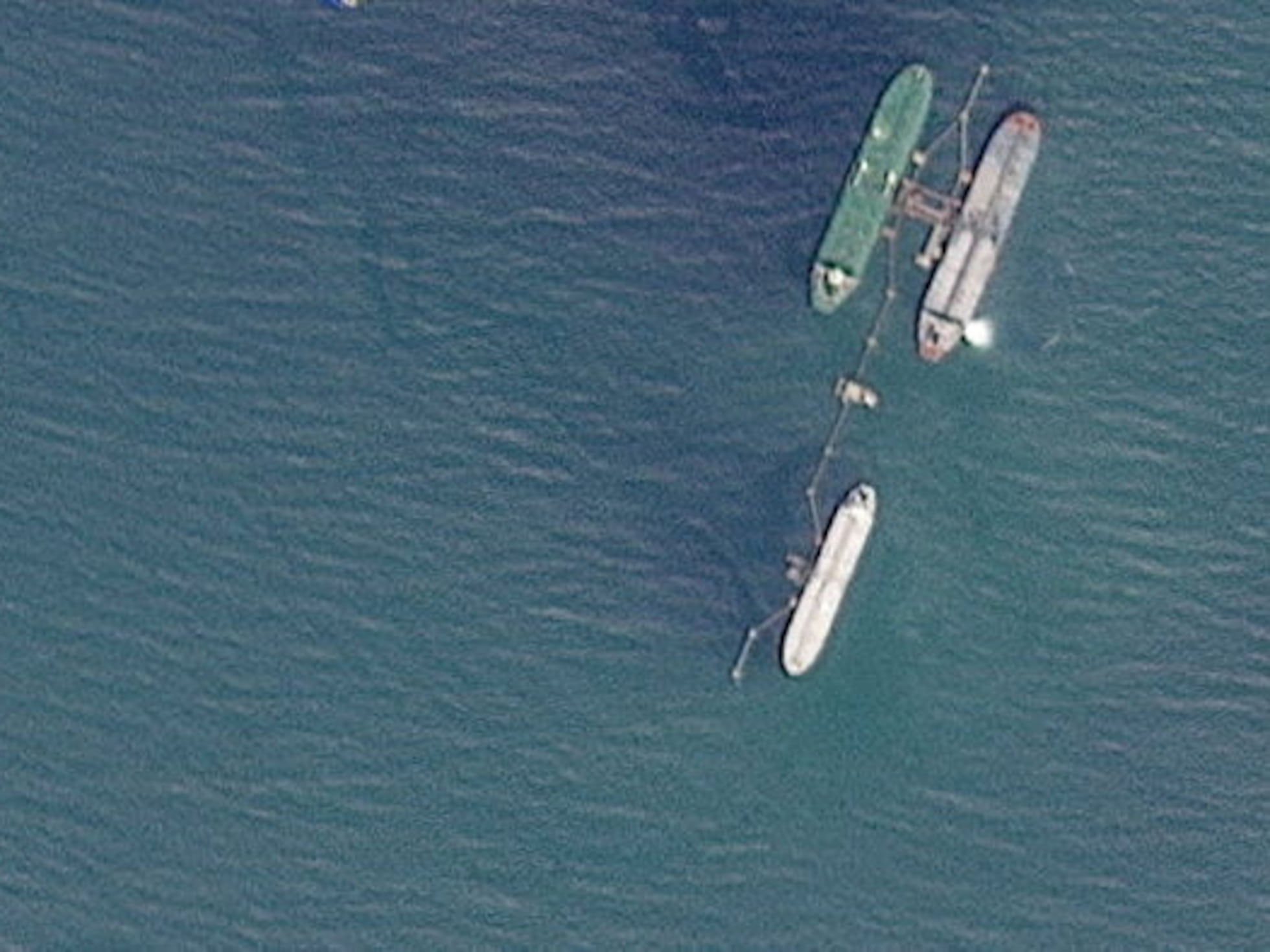 Trump designa a Venezuela como organización terrorista y ordena bloqueo petrolero