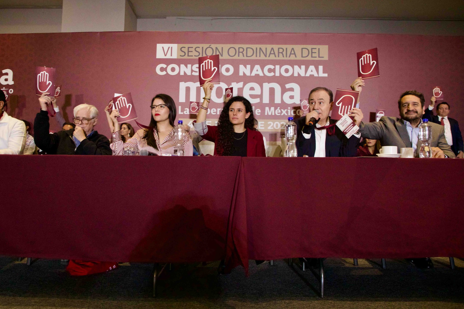 Crecen recelos en Morena contra Andy López Beltrán por afiliaciones “infladas”