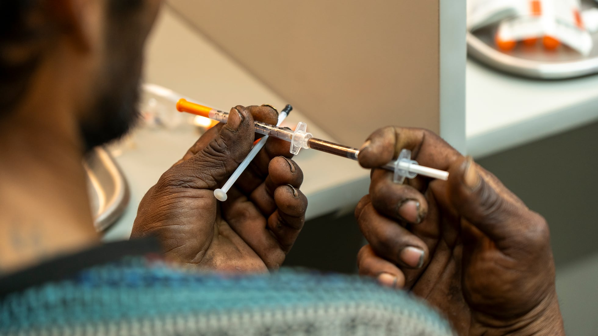 Aumenta consumo de drogas en adultos y cae en adolescentes, revela Encodat