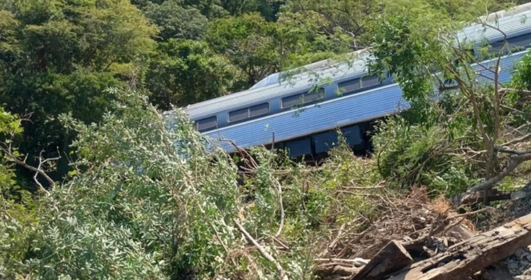 Tren Interoceánico: el proyecto insignia de AMLO operaba con trenes viejos, vías mal hechas y fallas denunciadas desde 2019