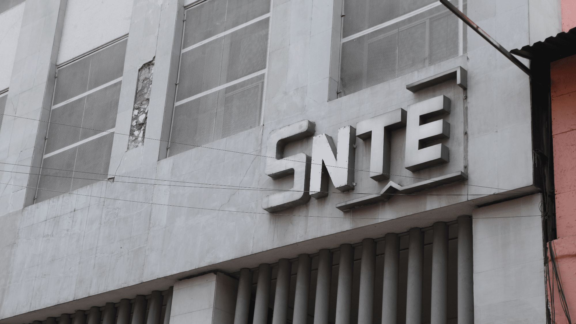 Afilian a Morena a más de un millón de maestros del SNTE