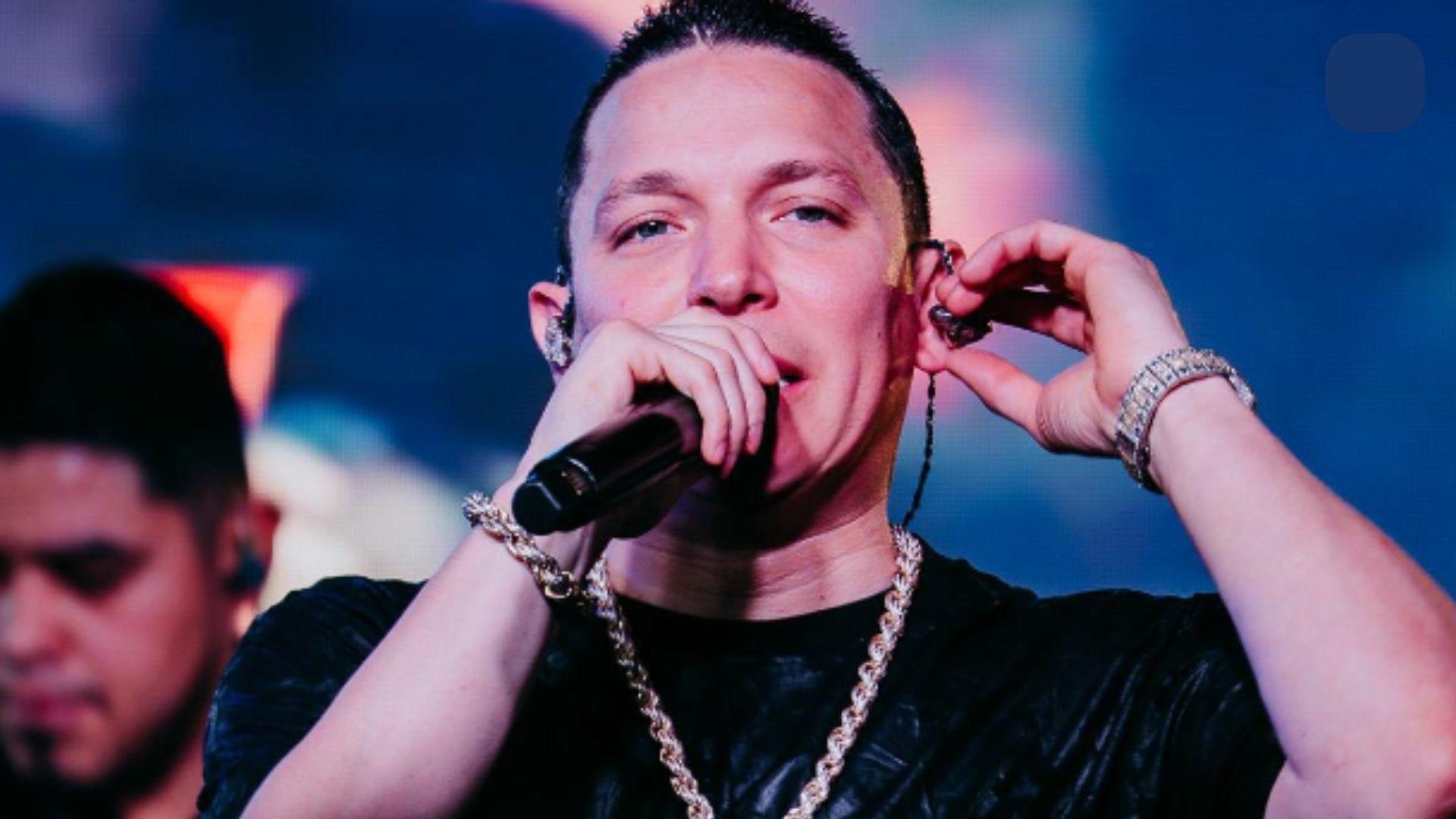 Procesan en Sonora a dos personas por mantas con amenazas contra Javier Rosas