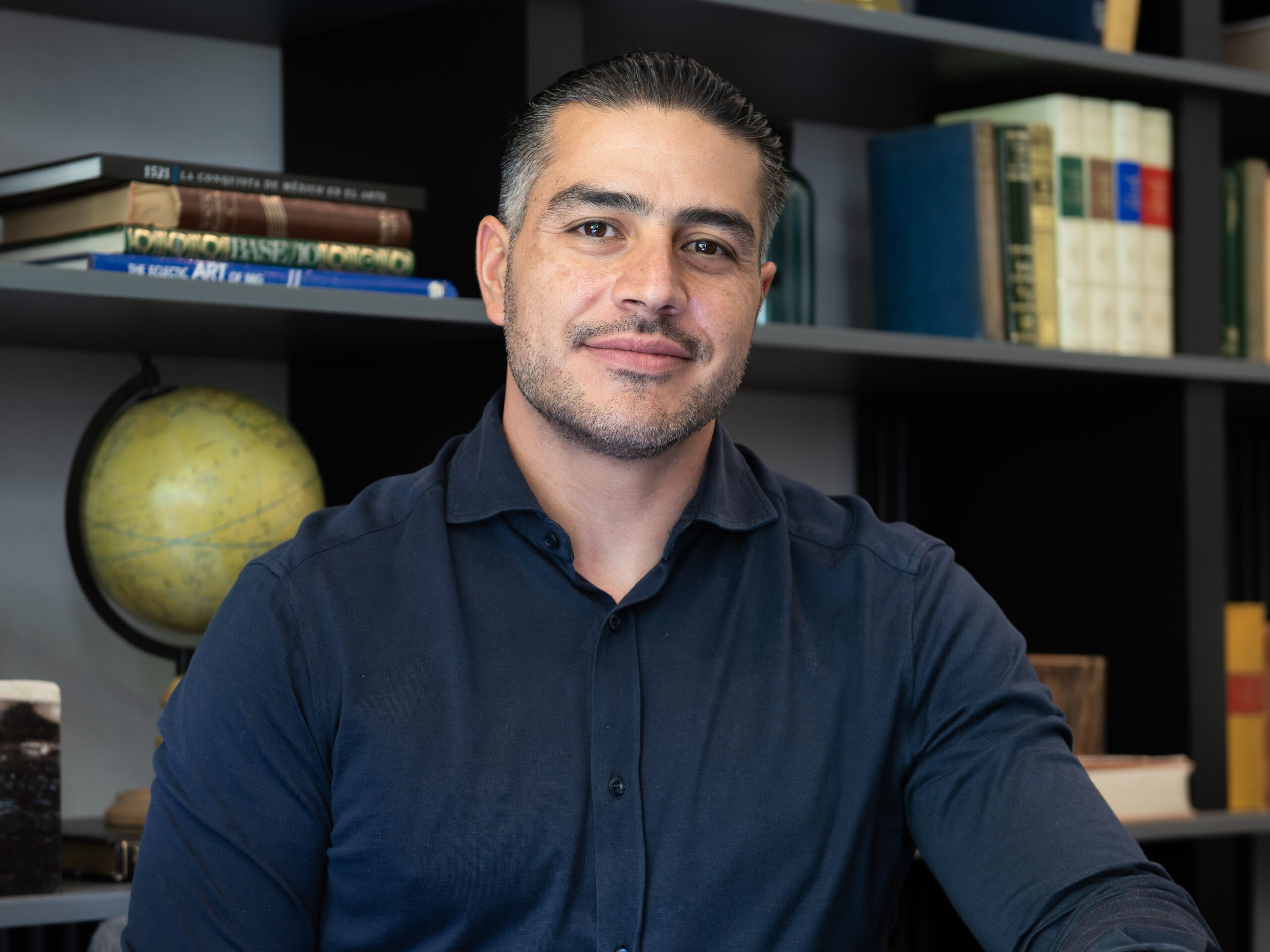 Arremeten contra García Harfuch: sector de Morena cuestiona su popularidad y lo compara con Peña Nieto