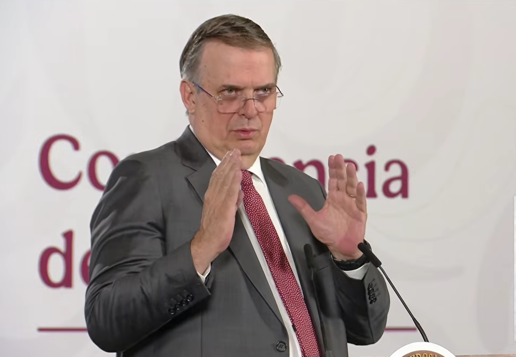 Ebrard niega abuso por estancia de su hijo en embajada de Reino Unido